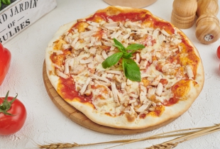 Пицца с курицей гриль на тонком тесте  - Ресторан Мамуля - доставка вкусной еды в Екатеринбурге