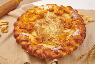 Пирог с яблоком и грушей - Ресторан Мамуля - доставка вкусной еды в Екатеринбурге